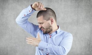 気づいてないのは自分だけ 体臭セルフチェックで爽やか男子に ニコニコニュース