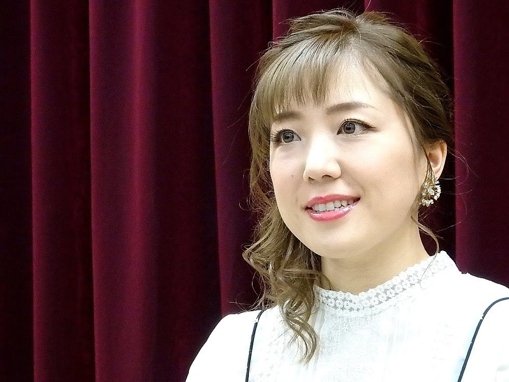 平原綾香 舞台で 宇宙人 役に 待望の日本版初演ミュージカル メリー ポピンズ 大阪で会見 ニコニコニュース