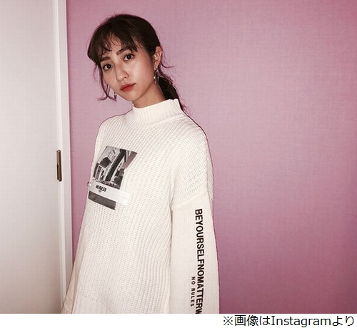 堀田茜の 巨乳は態度もデカい説 に賛否両論 ニコニコニュース