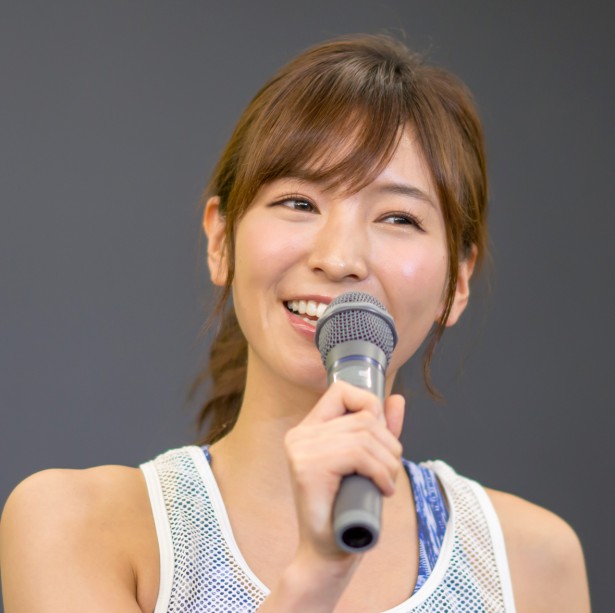 ほのか ストレッチで可愛すぎるポーズ披露 ニコニコニュース