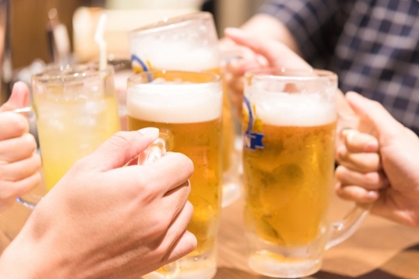 職場の飲み会が 参加した人ばかりが出世している という理由で廃止に 会社がそこを制限する意味ってあるの ニコニコニュース