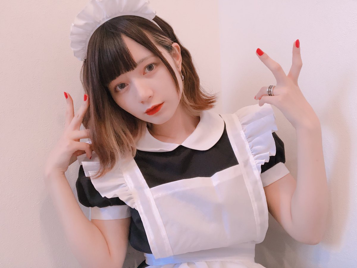 美しすぎるショットに大反響 ミスid18で一番バズった美女 やねが魅せる メイドコスプレ が尊い ニコニコニュース