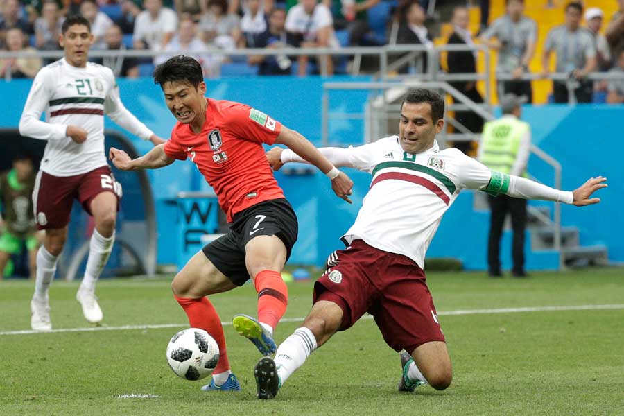 韓国のラフプレーにメキシコ監督が怒り 1試合のファウル数24回は今大会最多 ニコニコニュース
