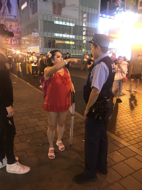 卑猥　露出　大阪 大阪で女性が胸と下を露出 それを動画撮影しTwitterに公開し拡散 | ニコニコニュース