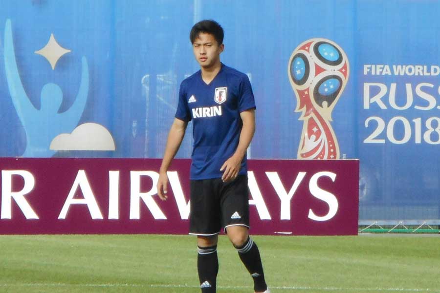 レベルが違う U 19日本代表10番mf 柴崎岳に感銘 パススピードが一番速い ニコニコニュース