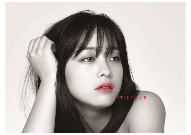 橋本環奈 美デコルテ解禁の新cm公開 19歳の色気漂う初写真展も ニコニコニュース