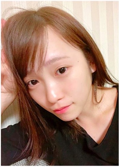 川栄李奈 すっぴん ぐったり ショットに反響 肌きれい すっぴんが天使すぎて ニコニコニュース