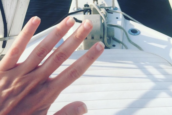 に向かって 合図 絶望 独身 左手 薬指 に 指輪 Spaceiinfo Jp