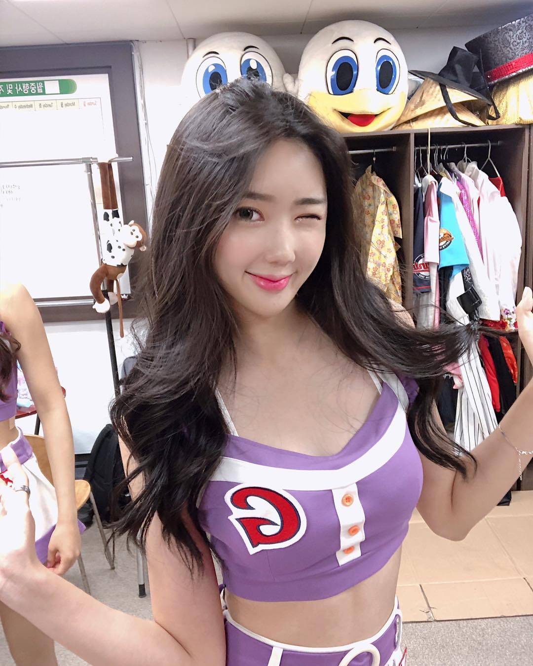 美人チアリーダーの ビキニ姿 が話題 チア界は本当にセクシー美女ぞろいだ ニコニコニュース