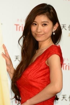 篠原涼子 鼻フック もやるアイドルから華麗なる女優転身を遂げたターニングポイント ニコニコニュース