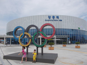 画像あり 祭りの後 平昌五輪から半年 既に撤去されたオリンピックスタジアム ニコニコニュース