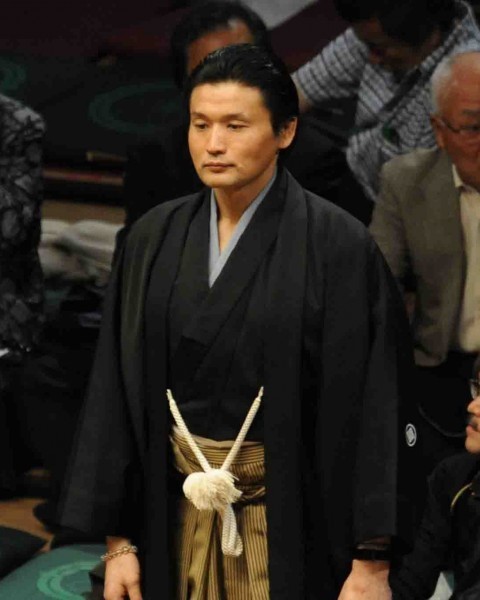 貴乃花親方の引退 横野レポーターの手のひら返しに批判殺到 北村弁護士の詰問にも逃げ口上 ニコニコニュース