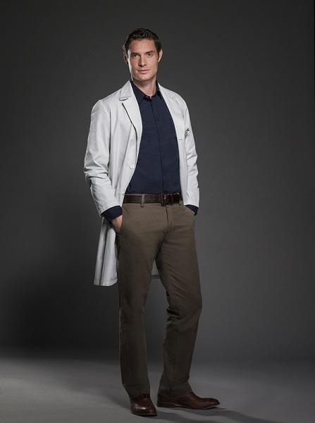 映画版 ダウントン アビー に 英国イケメン俳優 The Royals マックス ブラウン出演決定 ニコニコニュース