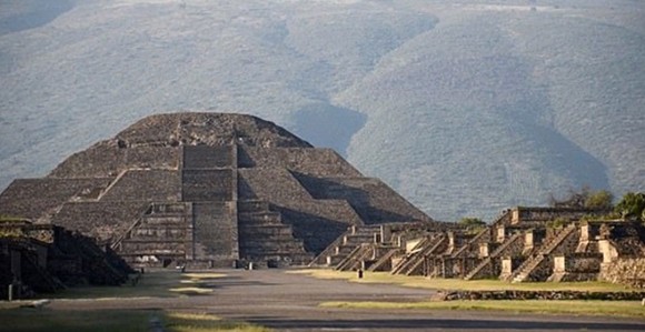 メキシコのピラミッドの地下で秘密のトンネルが発見される テオティワカン ニコニコニュース