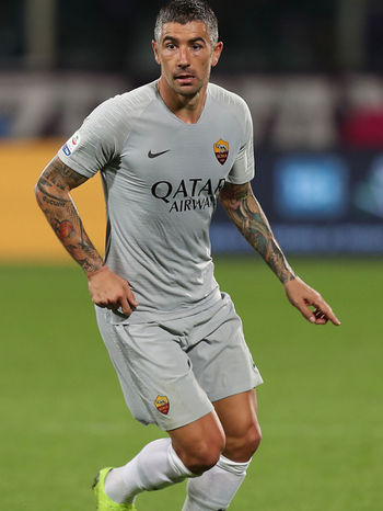 今日の誕生日は誰だ 11月10日は セルビアのロベカル のバースデー ニコニコニュース