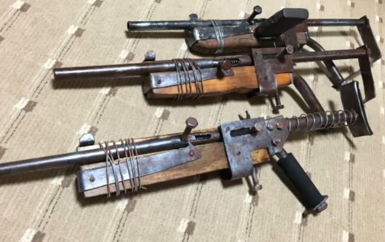 Fallout 4 の武器 パイプライフル を木材とプラスチックで再現 巧みなサビ塗装にあふれる世紀末感を見よ ニコニコニュース