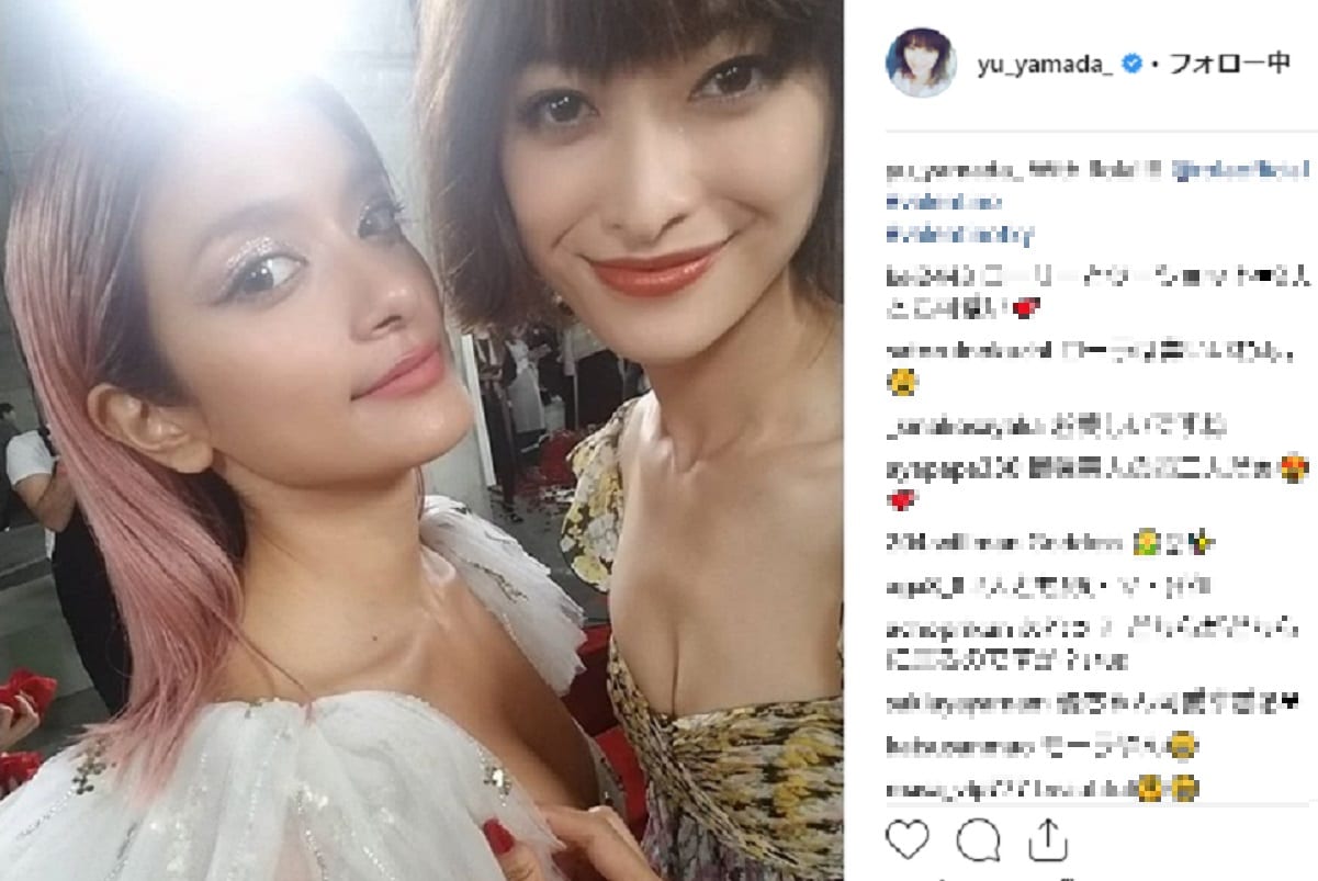 山田優 ローラと豊満バストの谷間共演 大きすぎて苦しそう とファン悶絶 ニコニコニュース