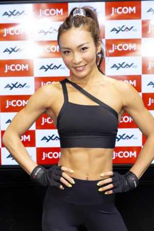 女優やモデルにも人気のクロスフィットトレーナーayaが 自分らしく生きることの大切さ と 美ボディの秘訣 を語る ニコニコニュース