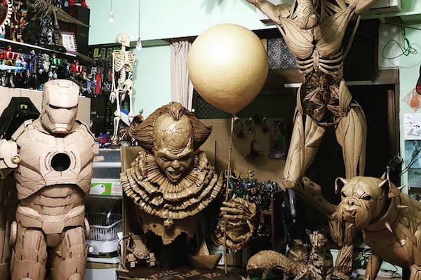 台湾のアーティストがダンボールから生み出すオブジェに息を呑む ニコニコニュース