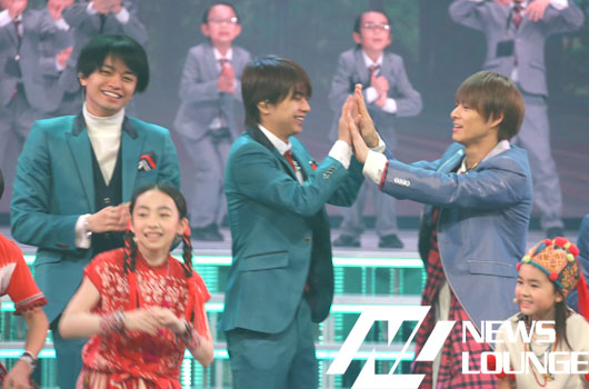 キンプリ平野紫耀企画コーナーで荒ぶりまくってセクゾ佐藤勝利とハイタッチ ムロツヨシは うたのおにいさん 風な進行も ニコニコニュース
