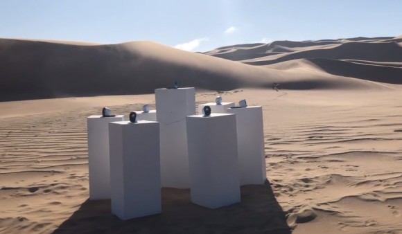 Totoの名曲 アフリカ がナミブ砂漠の真ん中でエンドレスに流れるという感動 Totoフォーエバー ナミビア ニコニコニュース