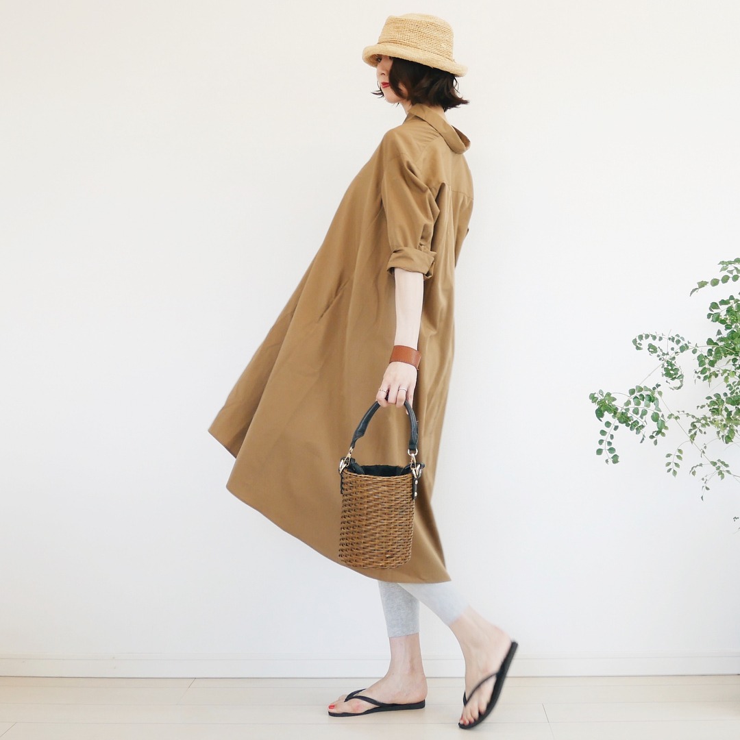 通年使えるユニクロのシャツワンピ おすすめアイテムとコーデのコツ ニコニコニュース