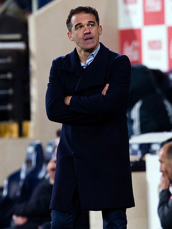 降格圏19位低迷のビジャレアルで2度目の解任劇…ルイス・ガルシアが1カ月半で解任… ニコニコニュース