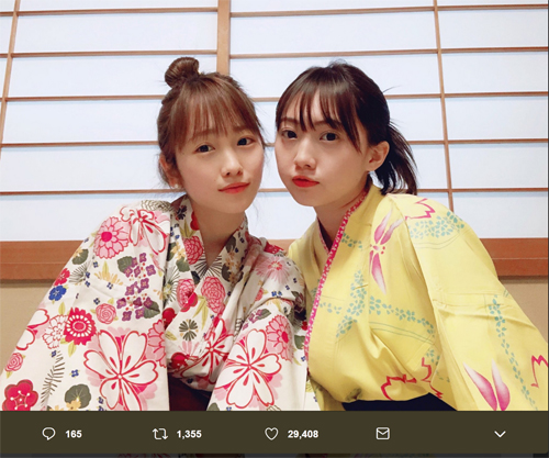 川栄李奈のお団子ヘアに反響 木崎ゆりあと浴衣２ショットが 可愛い ニコニコニュース