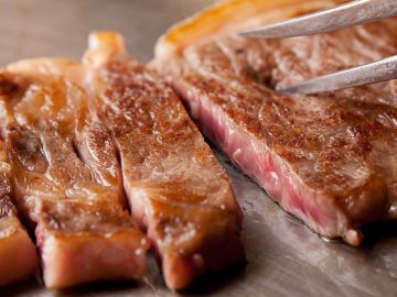 カリスマ試食販売員が教える スーパーのステーキ肉を柔らかくジューシーに焼くコツとは ニコニコニュース