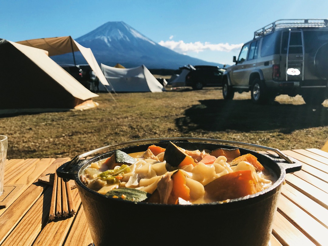 ニトリのダッチオーブンが本格的 アウトドアでも活躍 ニコニコニュース