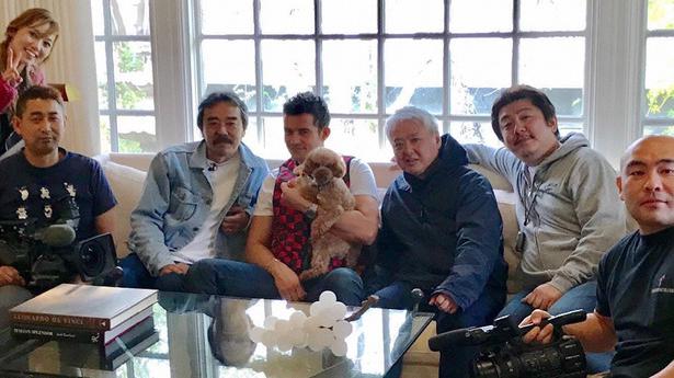 オーランド ブルームの愛犬を日本メディア初取材 パリス ヒルトンの愛犬が住む超高級犬小屋も公開 ニコニコニュース