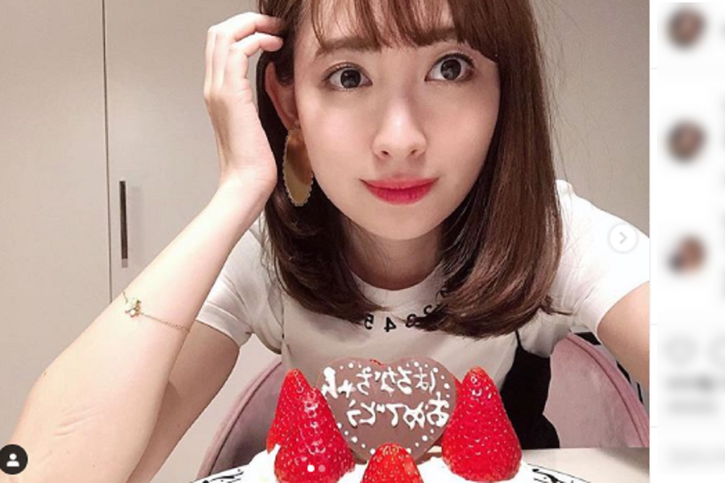 31歳になった小嶋陽菜がかわいすぎ 高橋みなみが ストレートに愛してる と祝福 ニコニコニュース