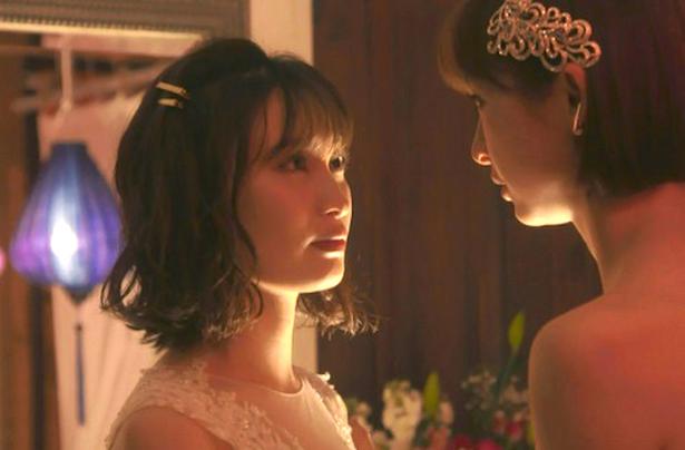 大政絢 篠田麻里子と 初体験 エロチックな女同士のキス披露 ミストレス ニコニコニュース