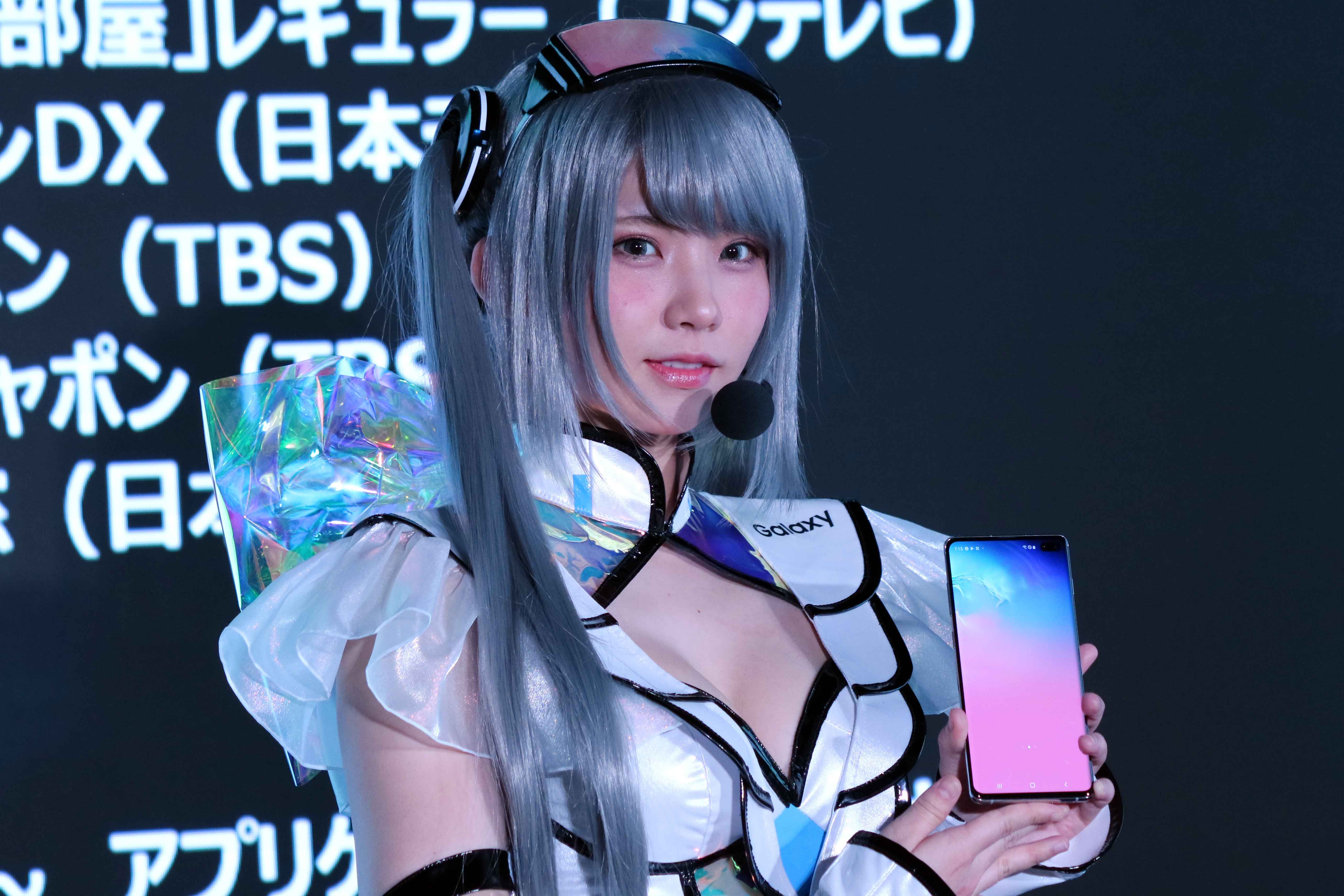 コスプレイヤー えなこ Fpsゲームにハマり中も せめて1発ぐらい ニコニコニュース