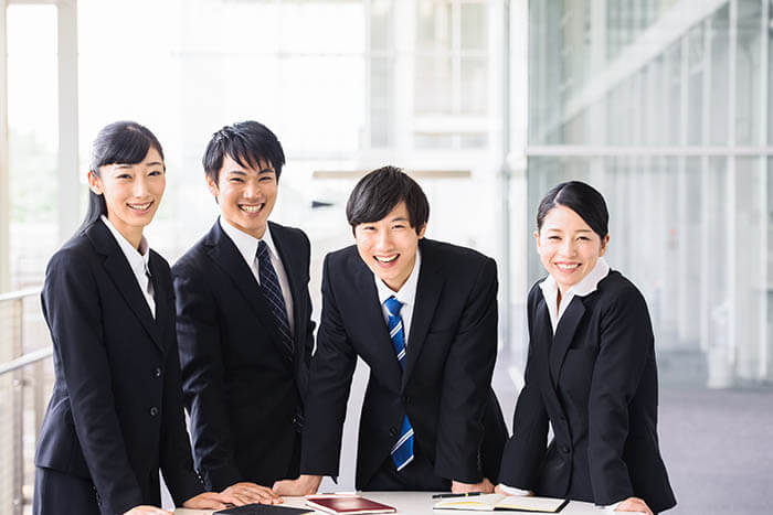 【出題テーマ例あり】就活でのグループディスカッションへの対策とは ニコニコニュース