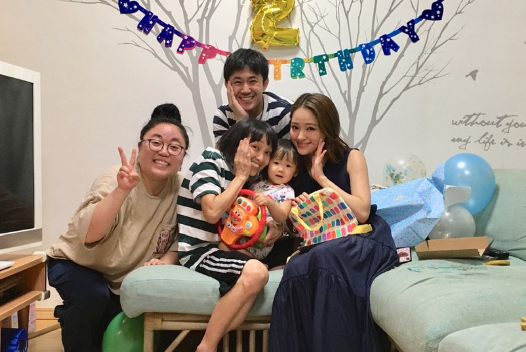 金田朋子 娘2歳の誕生日で 儀式 行なう その内容にファンほっこり ニコニコニュース