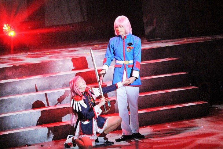 黒薔薇編で深く もっと深く ミュージカル 少女革命ウテナ 深く綻ぶ黒薔薇の 開幕 ニコニコニュース