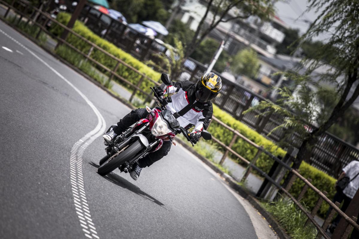 スズキは隠れ名車を数多く輩出してきたが 現行車ではその筆頭にあるのかもしれない ニコニコニュース