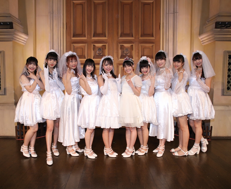 アイドルカレッジ発10人組 Hop Pas 華やかなウェディングドレス姿で魅了 デビューシングルの最終リリイベ ニコニコニュース