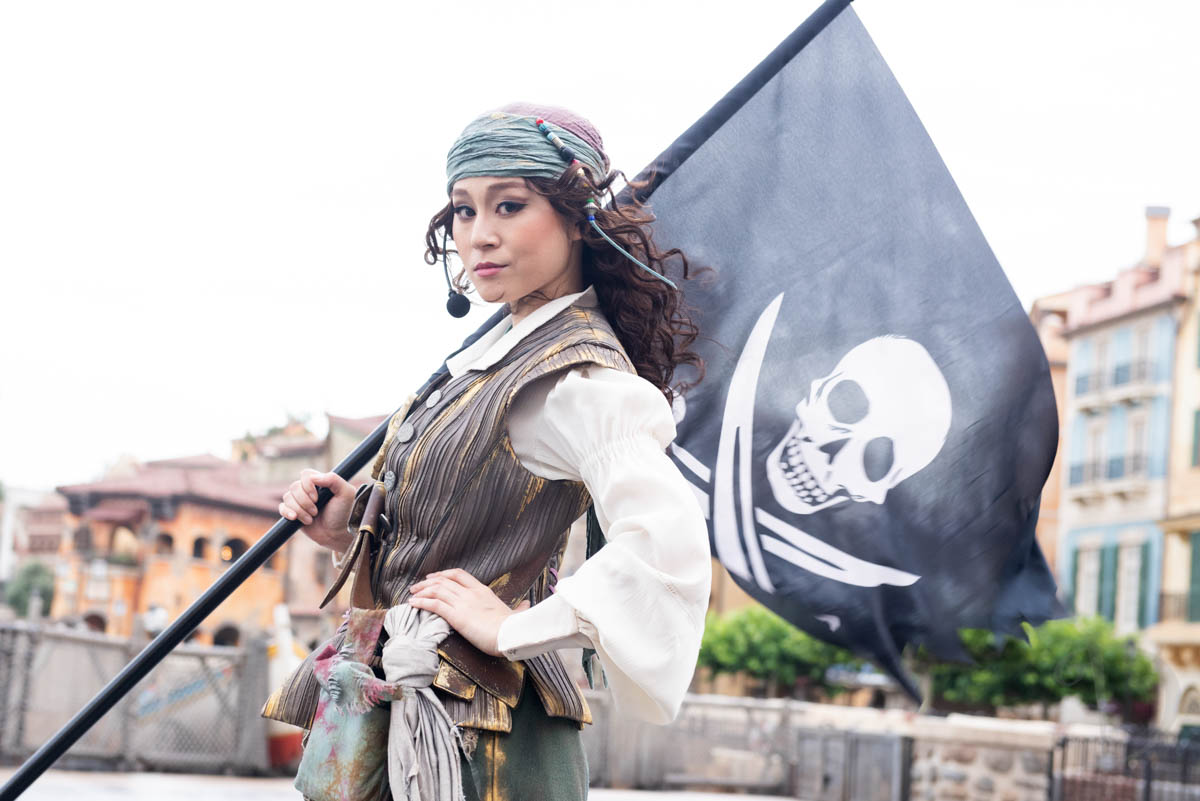 魅力的な海賊が集結 東京ディズニーシー ディズニー パイレーツ サマー19 グリーティング ニコニコニュース