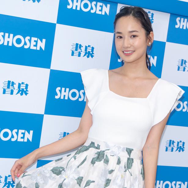女優 高嶋香帆 8年ぶり写真集は ありのままの自分を ニコニコニュース