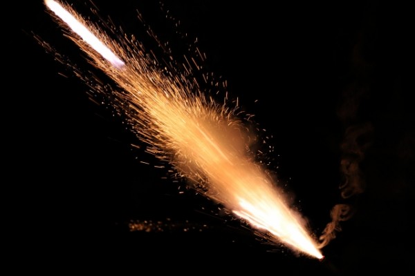 ロケット花火が口の中で爆発 56歳の女性が即死 想像するだけで恐ろしい と恐怖の悲鳴殺到も物議に ニコニコニュース