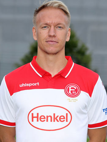 デュッセルドルフfwニールセン 2部のグロイター フュルトに完全移籍 ニコニコニュース