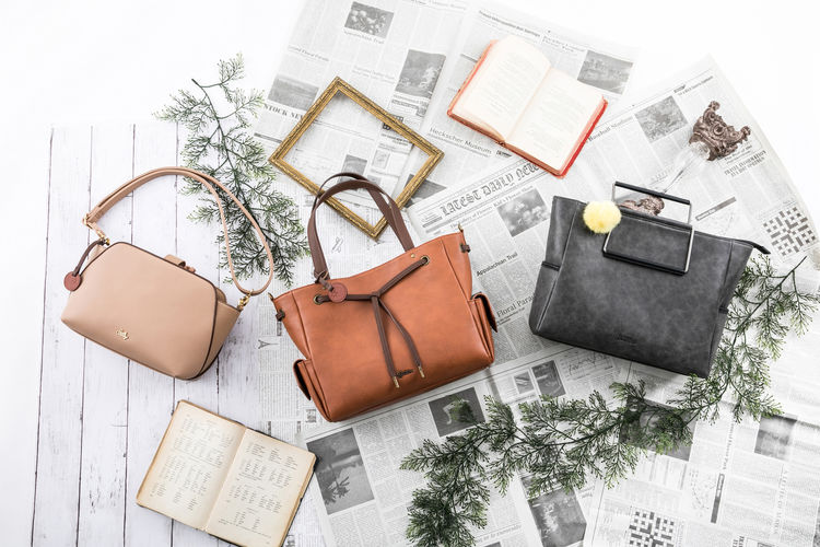 ヘタリア 南イタリア スペイン プロイセンの衣装をイメージした腕時計など ニコニコニュース