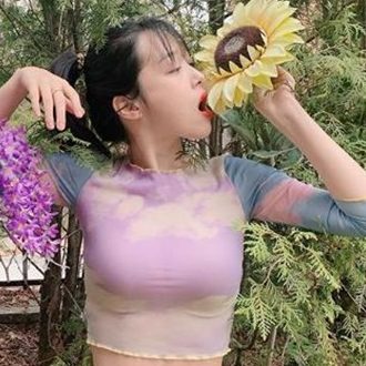 ノーブラ散歩 で炎上したアイドル出身の女優が 太っ腹な差し入れ で友人女優を応援 ニコニコニュース