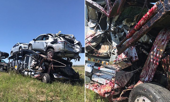 負傷者はいないのになぜ血しぶきのようなものが飛び散っているのか トラックと車両運搬車の衝突事故現場の謎 ニコニコニュース