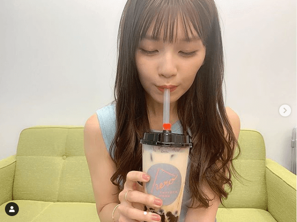 a宇野実彩子 タピる 姿公開でファン悶絶 超絶可愛い Jkよりjk ニコニコニュース