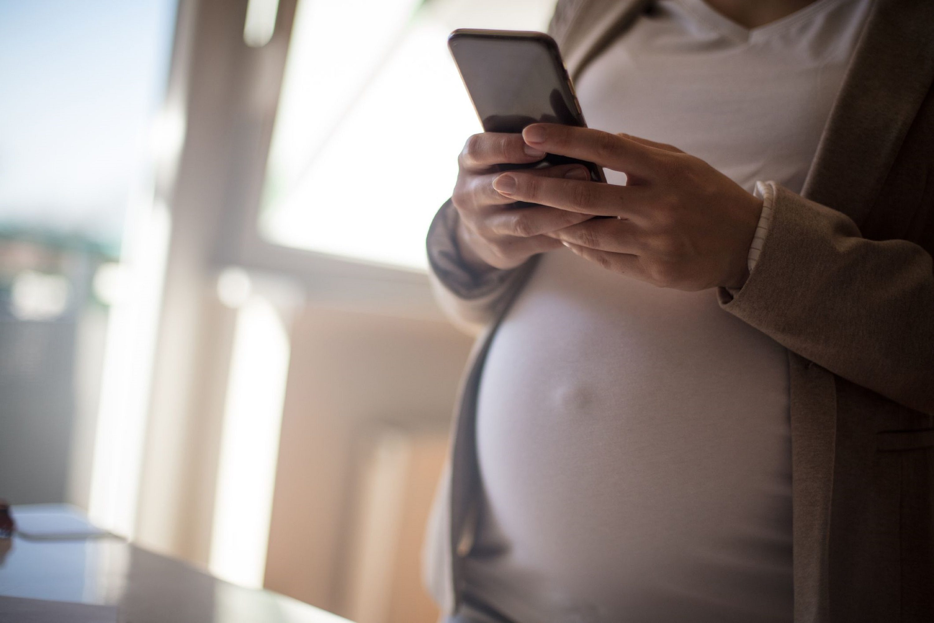 陣痛が来たので夫に電話したら 電話越しの声 に絶句した ニコニコニュース