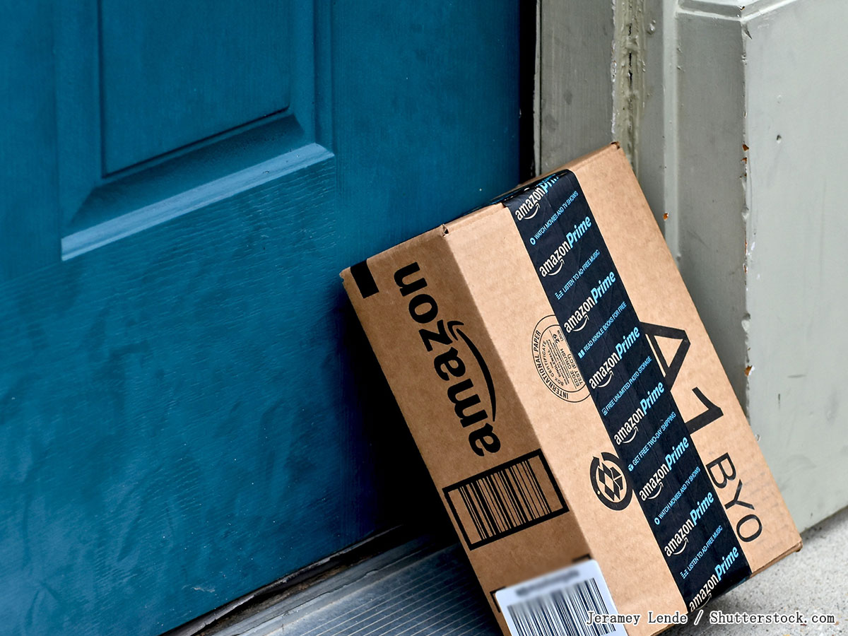 まさか Amazonに軟禁されるなんて 配達完了メールの写真を見てゾッとする ニコニコニュース