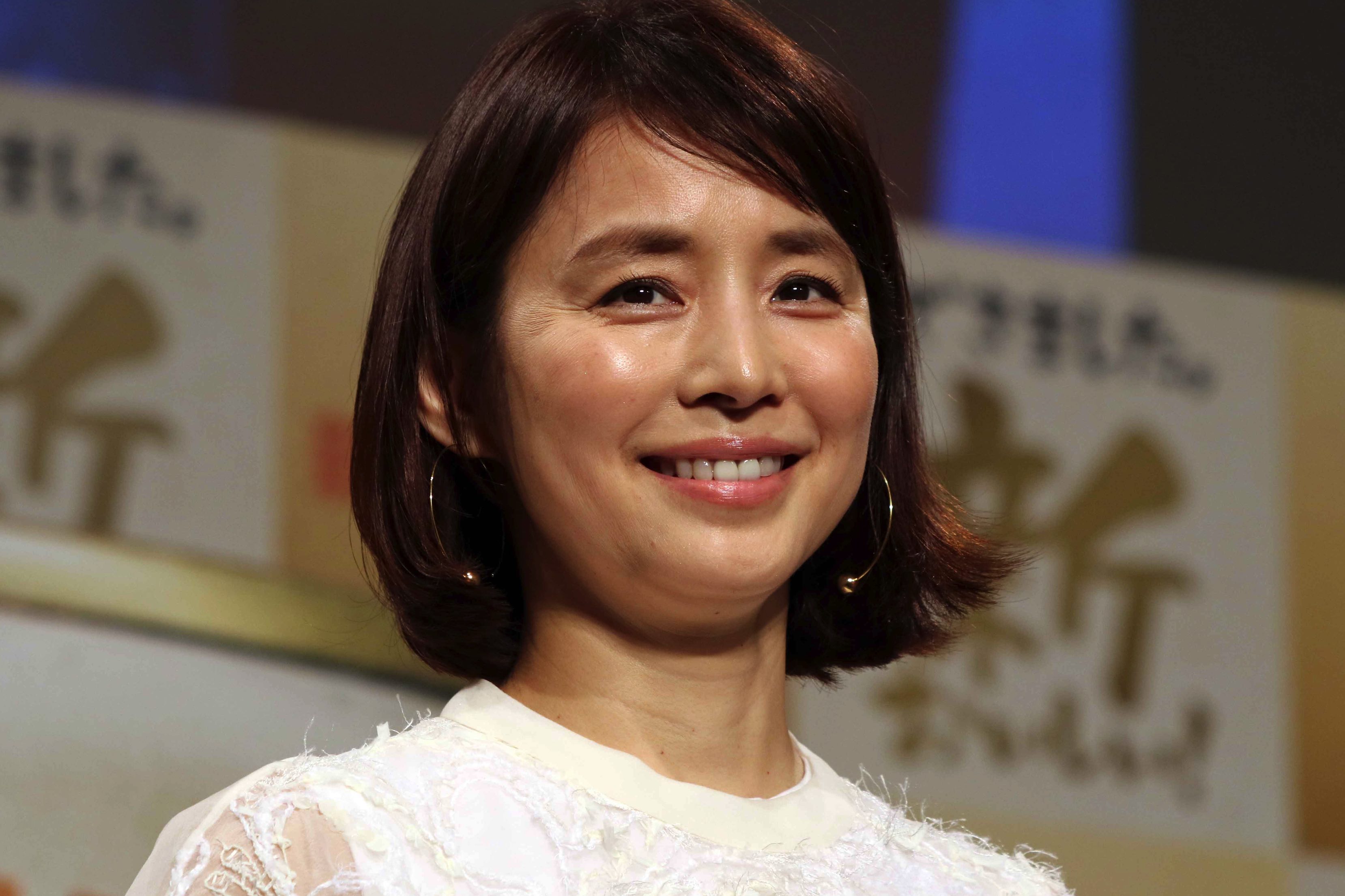 石田ゆり子の誕生日を祝う福山雅治 50歳コンビに 美男美女 眼福 ニコニコニュース